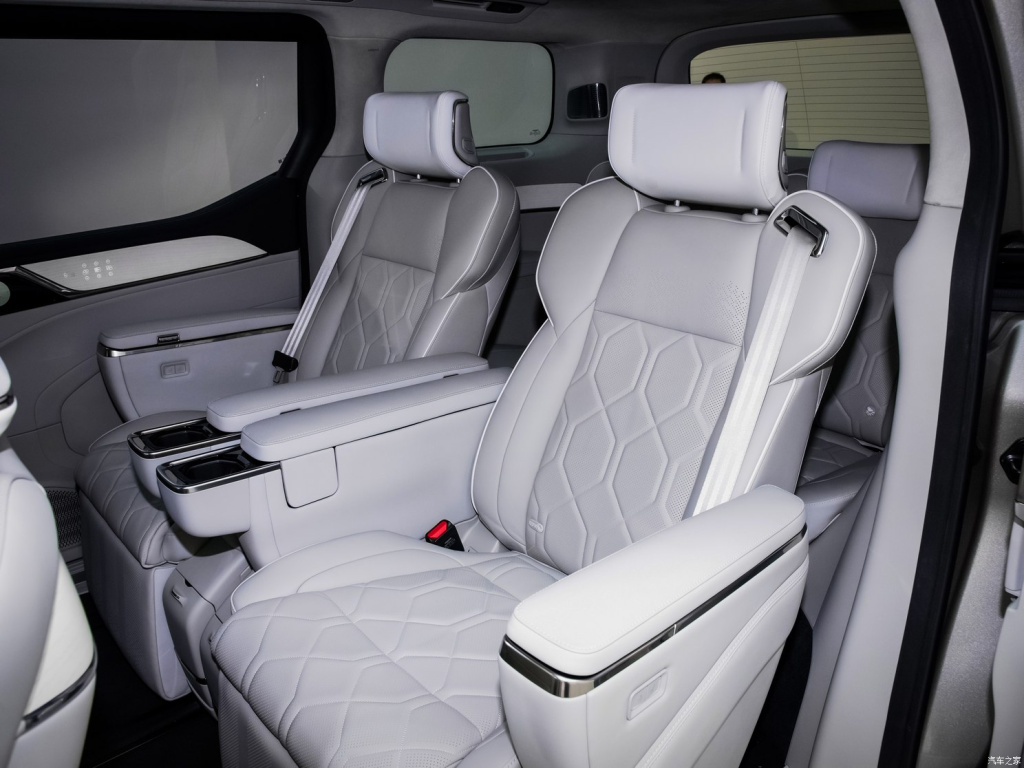 1488x0_1_autohomecar__Chxky2VR5H-AOISJAF9gHzWuzRA714.jpg