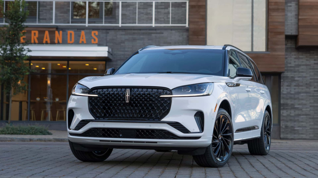 2025-lincoln-aviator-reserve.jpg 2025-lincoln-aviator-reserve.jpg