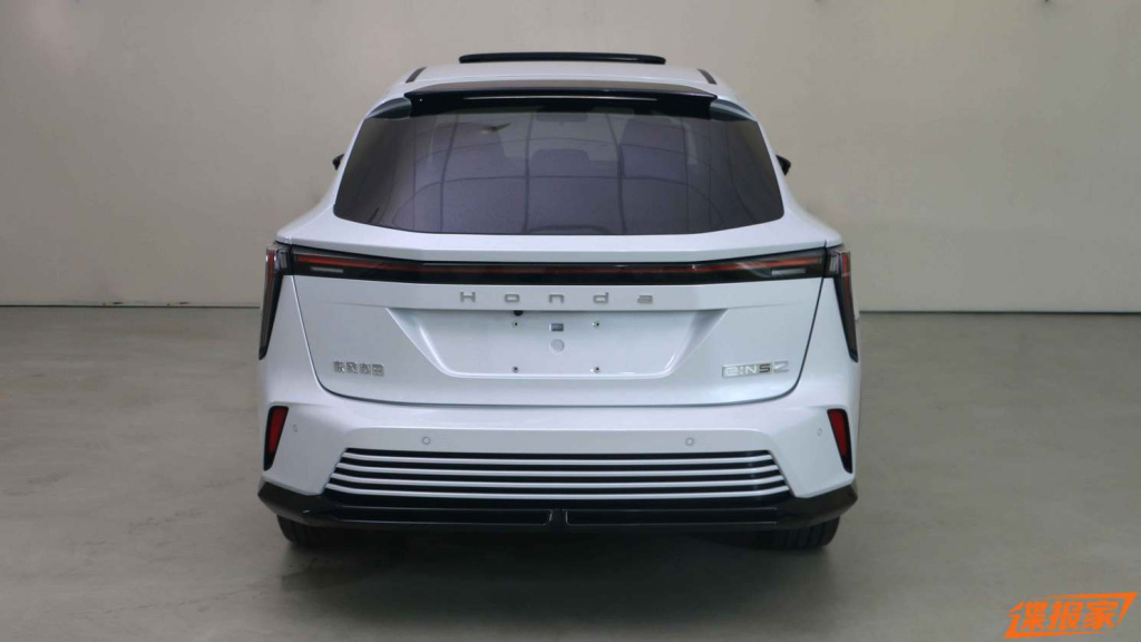 Dongfeng Honda e NS2 2.jpg
