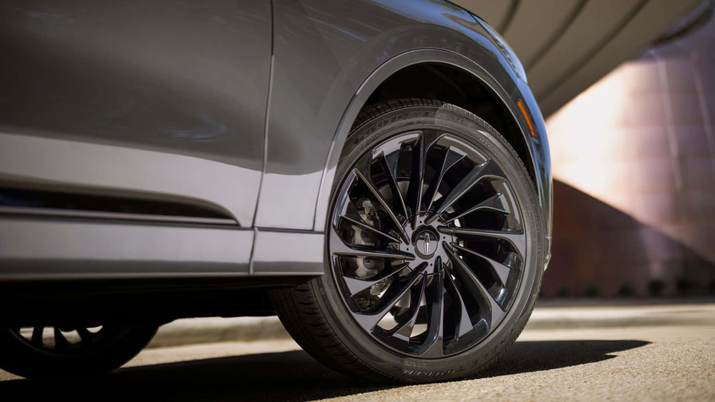 2025-lincoln-aviator-black-label (8).jpg 2025-lincoln-aviator-black-label (8).jpg