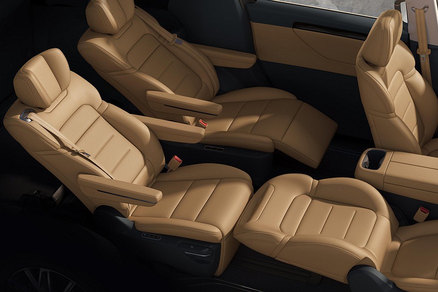 Trumpchi E8 3.jpg