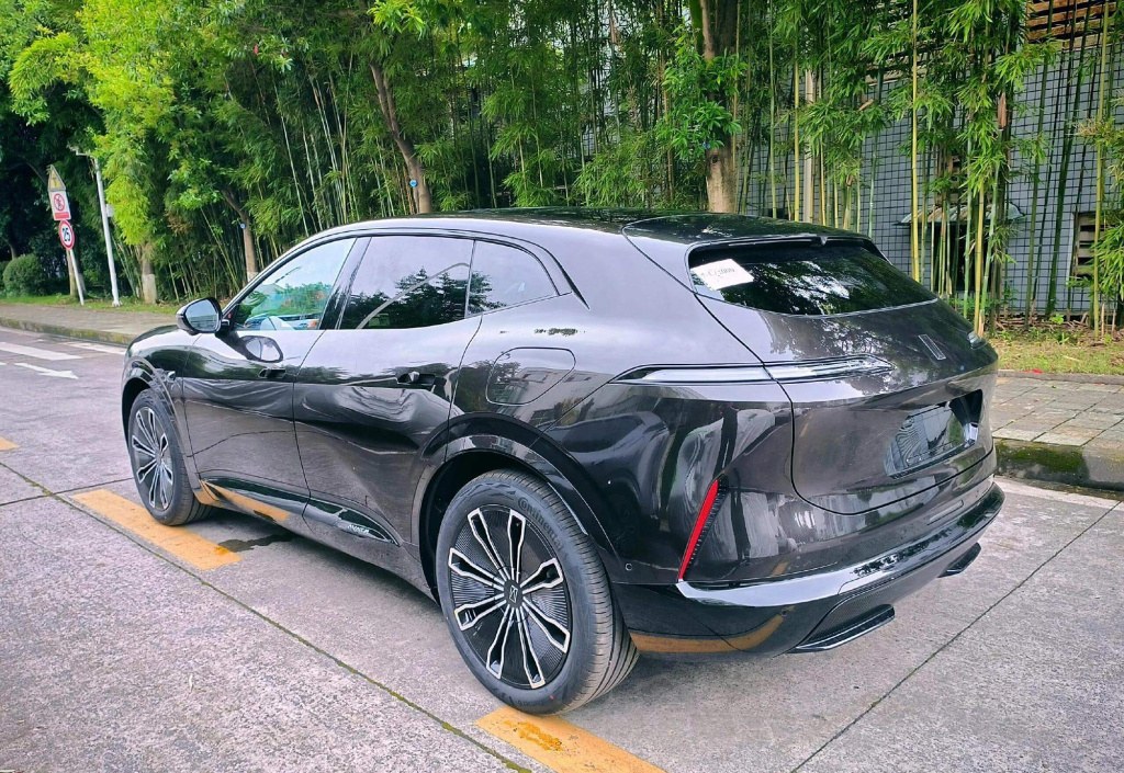autohomecar__ChtlyGZW3xmAYfZ6AAohFl-XU-g50.jpeg