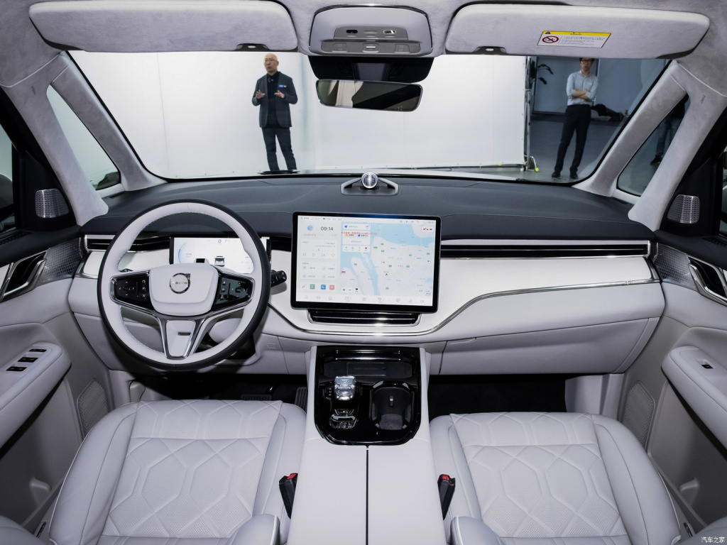 1488x0_1_autohomecar__ChtlxWVR5BOAKIyDAFrK6_qy3nY253.jpg