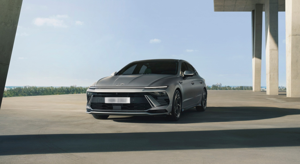 2024-hyundai-sonata-hybrid-sel-arriving-at-dealers-stateside_8.jpg 2024-hyundai-sonata-hybrid-sel-arriving-at-dealers-stateside_8.jpg