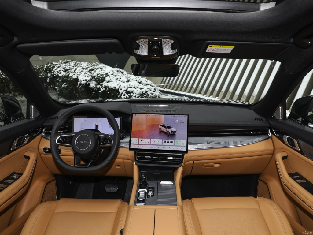 Lynk & Co. 09 EM-P 4.jpg