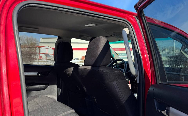 Toyota Hilux, 8 поколение, 2015