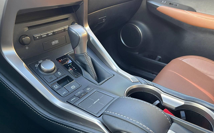 Lexus NX, 1 поколение, 2015