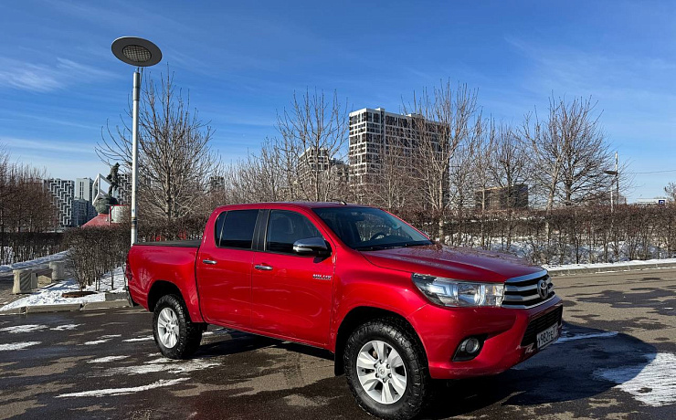 Toyota Hilux, 8 поколение, 2015