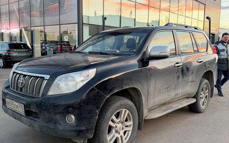 Toyota Land Cruiser, 2011