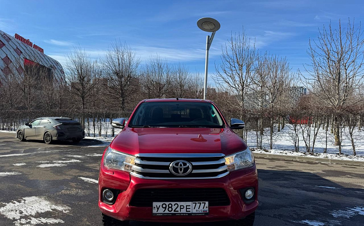 Toyota Hilux, 8 поколение, 2015