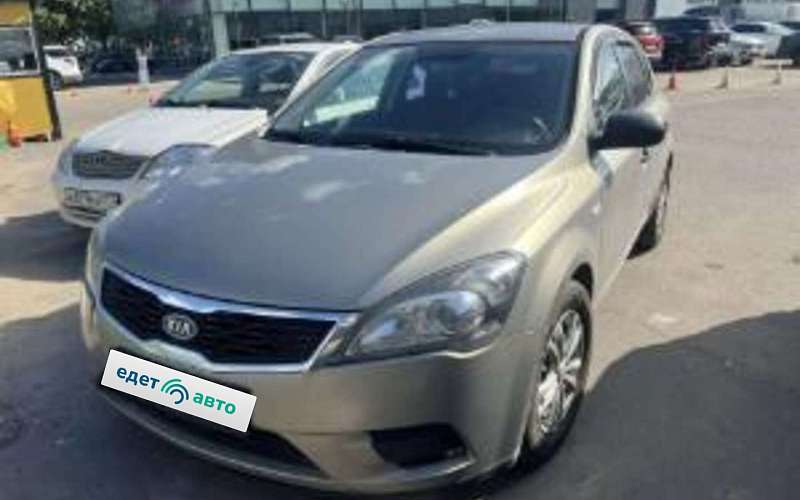 Kia ЕD (СЕЕ D), 2011