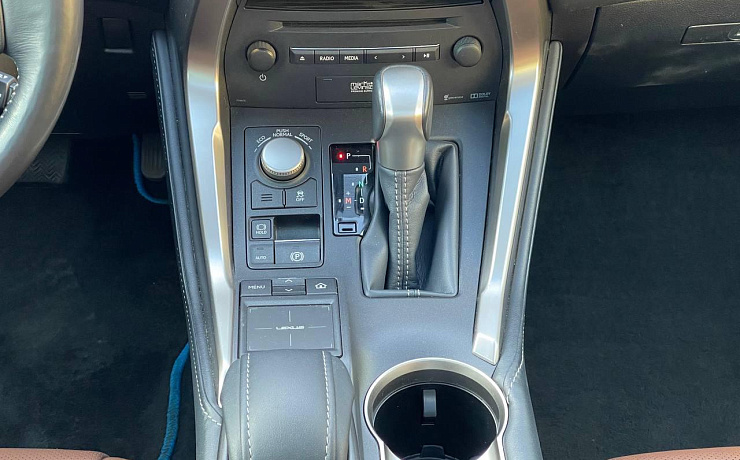Lexus NX, 1 поколение, 2015