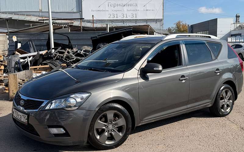 Kia ЕD (СЕЕ^D), 2011