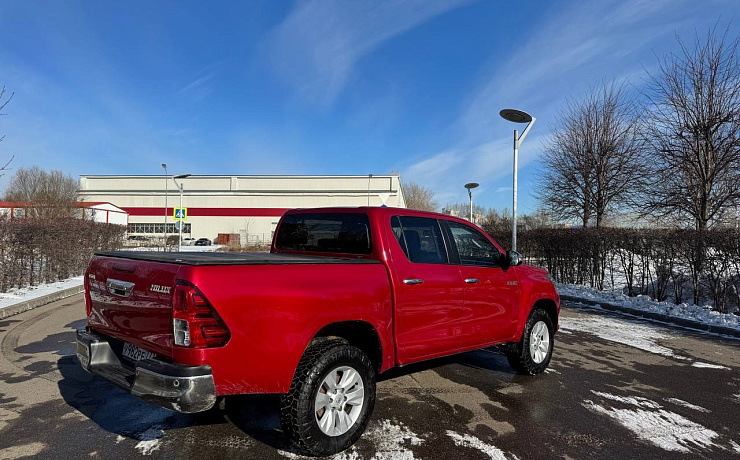 Toyota Hilux, 8 поколение, 2015